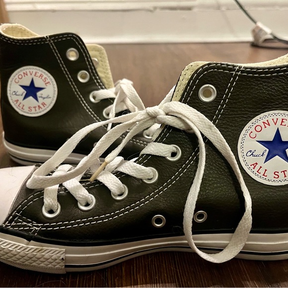 Converse LEATHER Grey High-Top Sneakers Classic Design - Picture 2 of 3